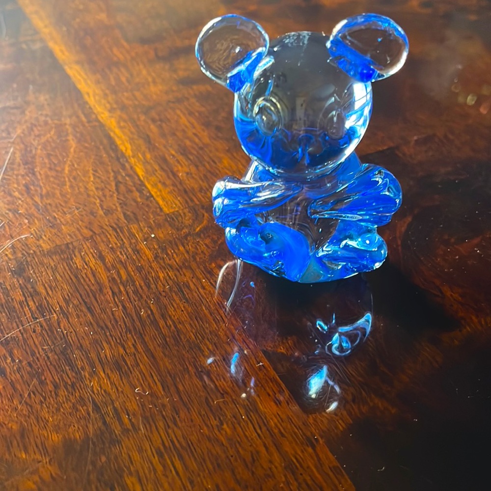 Adorable Vintage Bear in Blue glass. Picks up the light and looks so great.